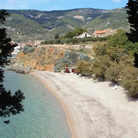 Apartment By The Sea Komiza, Vis - 2450