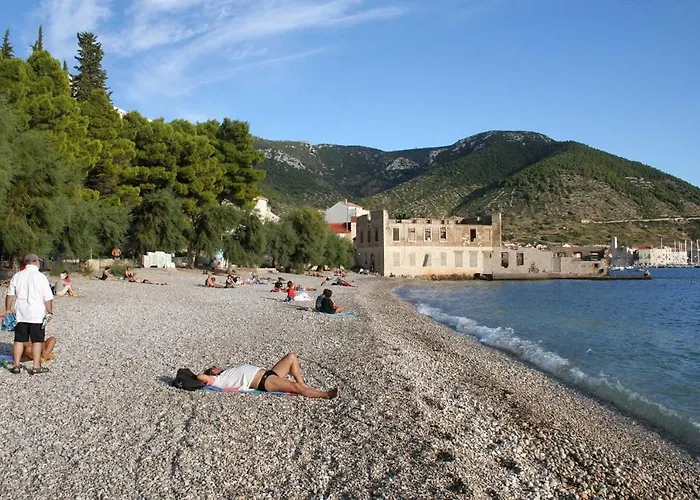 Apartament By The Sea Komiza, Vis - 2450 Komiža