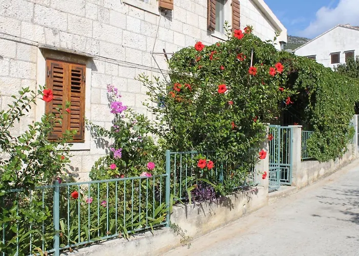 Apartament By The Sea Komiza, Vis - 2450 Komiža